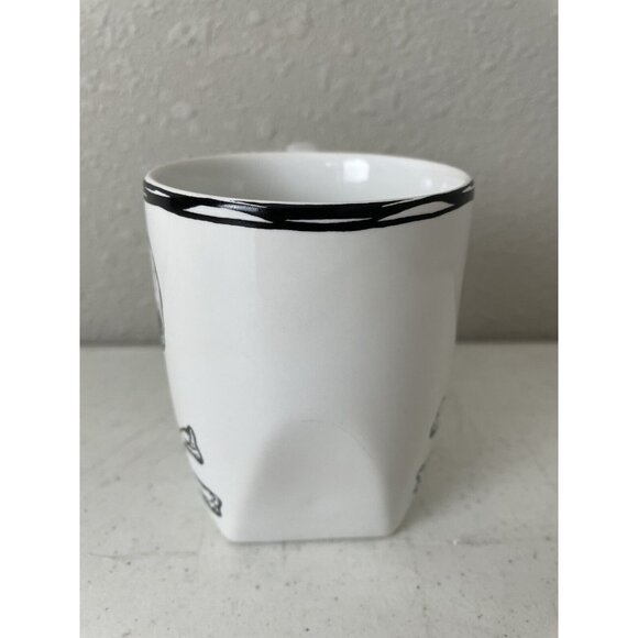 222 Fifth Scull Coffee Mug Skulls Skull And Crossbones Pirate - Picture 5 of 12